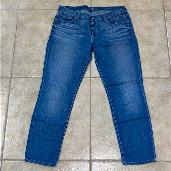 EUC. 7 for all mankind Josefina skinny boyfriend. - Picture 4 of 8